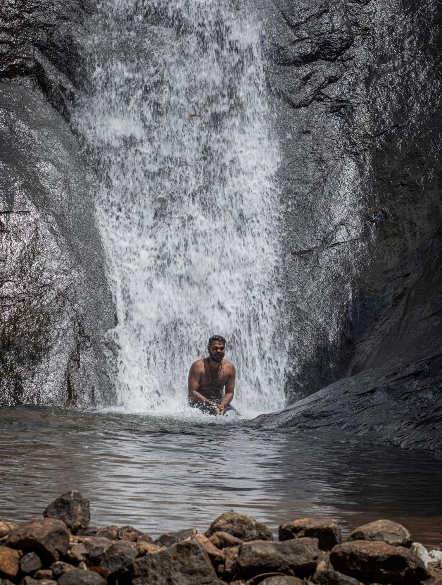 Aruvikuzhy Waterfalls Villa Kozhancheri Eksteriør billede